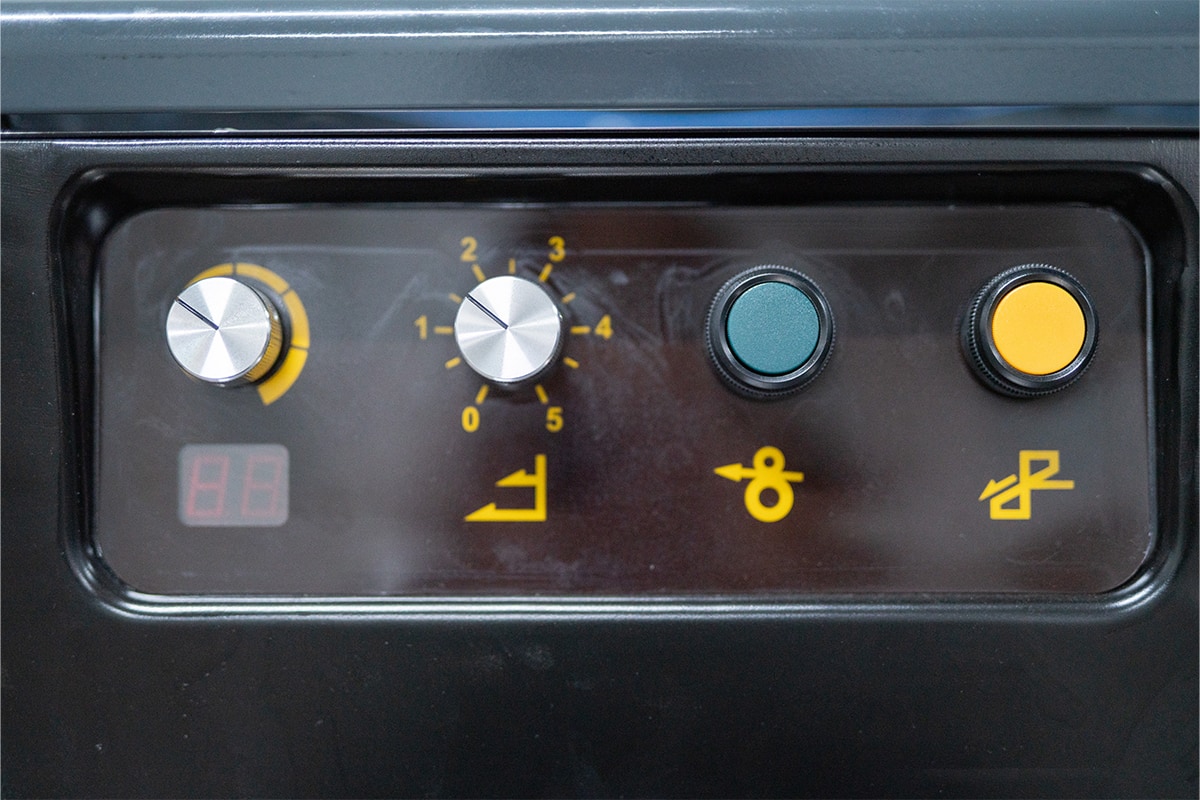  S-555N Halbautomatische Umreifungsmaschine