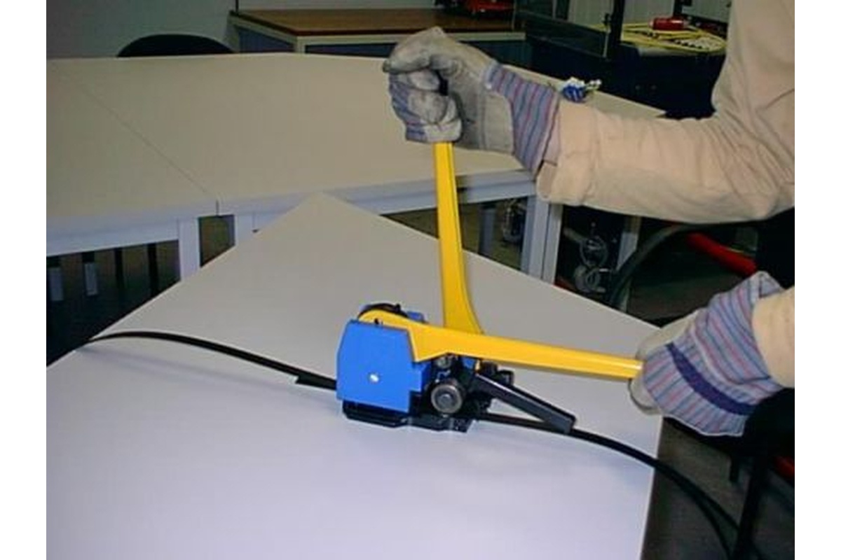 Zegelloze Stahlbandzange MST-3